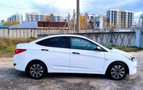 Hyundai Solaris II рестайлинг, 2015 год, 700 000 рублей, 20 фотография