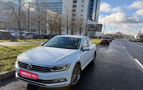 Volkswagen Passat B8 рестайлинг, 2019 год, 2 790 000 рублей, 2 фотография