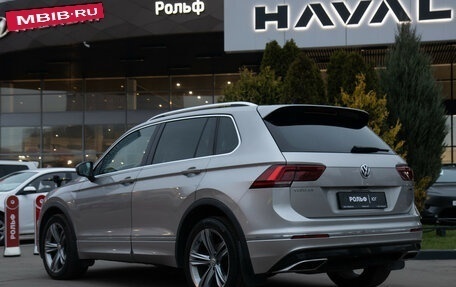 Volkswagen Tiguan II, 2018 год, 2 998 000 рублей, 5 фотография