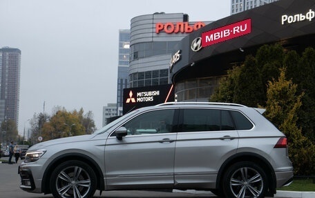 Volkswagen Tiguan II, 2018 год, 2 998 000 рублей, 6 фотография