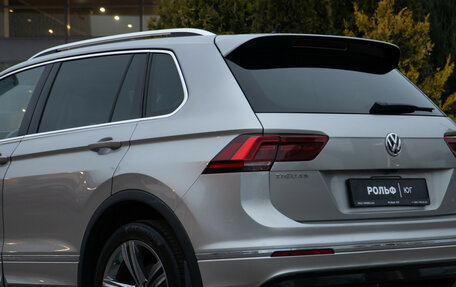 Volkswagen Tiguan II, 2018 год, 2 998 000 рублей, 18 фотография