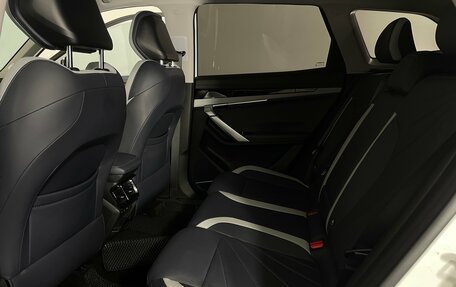 Geely Atlas, 2024 год, 2 995 000 рублей, 22 фотография