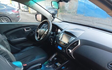 Hyundai ix35 I рестайлинг, 2013 год, 945 000 рублей, 22 фотография
