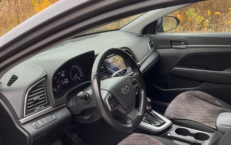 Hyundai Elantra VI, 2018 год, 1 300 000 рублей, 5 фотография