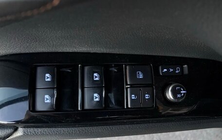 Toyota Camry, 2018 год, 1 700 000 рублей, 10 фотография