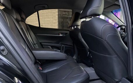 Toyota Camry, 2018 год, 1 700 000 рублей, 14 фотография