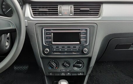 Skoda Rapid I, 2015 год, 1 030 000 рублей, 18 фотография