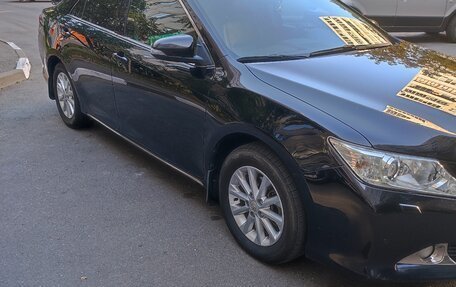 Toyota Camry, 2014 год, 1 850 000 рублей, 2 фотография