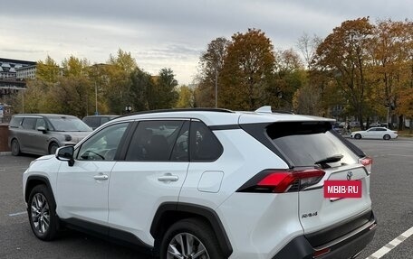 Toyota RAV4, 2021 год, 3 450 000 рублей, 7 фотография