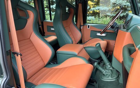Land Rover Defender I, 2013 год, 7 000 000 рублей, 29 фотография