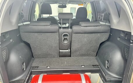 Toyota RAV4, 2012 год, 1 600 000 рублей, 25 фотография