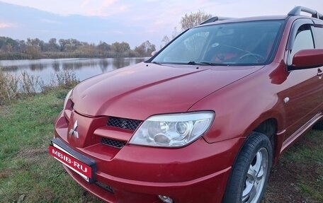 Mitsubishi Outlander III рестайлинг 3, 2003 год, 620 000 рублей, 3 фотография