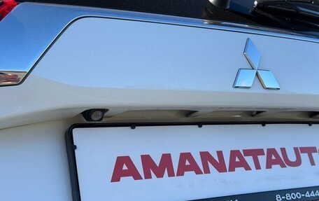 Mitsubishi Outlander III рестайлинг 3, 2018 год, 1 830 000 рублей, 9 фотография