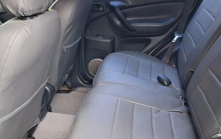 Toyota RAV4, 2005 год, 800 000 рублей, 10 фотография