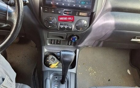 Toyota RAV4, 2005 год, 800 000 рублей, 8 фотография