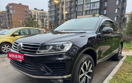 Volkswagen Touareg III, 2017 год, 3 900 000 рублей, 2 фотография