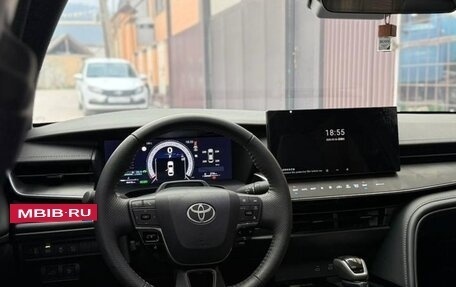 Toyota Camry, 2025 год, 4 550 000 рублей, 16 фотография