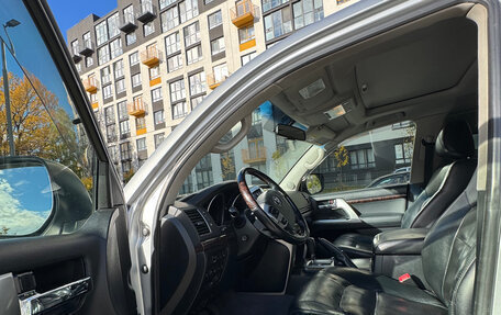Toyota Land Cruiser 200, 2014 год, 5 000 000 рублей, 9 фотография