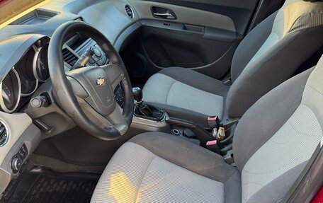 Chevrolet Cruze II, 2010 год, 500 000 рублей, 5 фотография