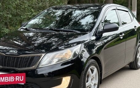KIA Rio III рестайлинг, 2013 год, 620 000 рублей, 2 фотография