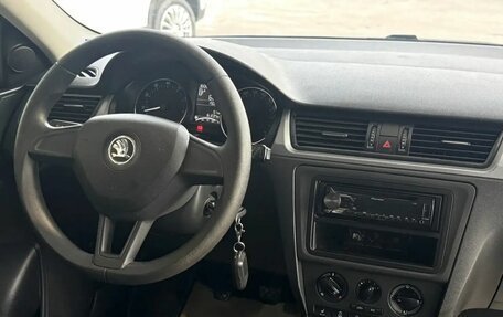 Skoda Rapid I, 2017 год, 889 000 рублей, 8 фотография
