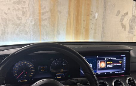 Mercedes-Benz E-Класс, 2019 год, 4 100 000 рублей, 7 фотография