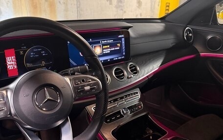 Mercedes-Benz E-Класс, 2019 год, 4 100 000 рублей, 9 фотография