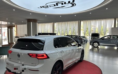 Volkswagen Golf VIII, 2023 год, 2 320 000 рублей, 5 фотография