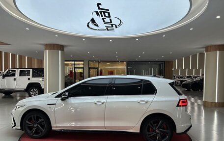 Volkswagen Golf VIII, 2023 год, 2 320 000 рублей, 8 фотография