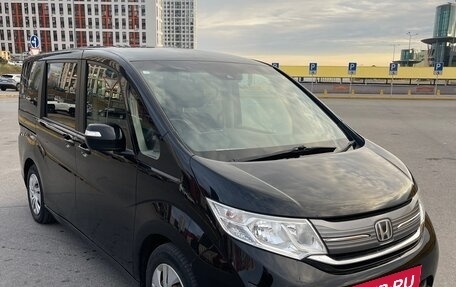 Honda Stepwgn IV рестайлинг, 2020 год, 2 299 000 рублей, 4 фотография