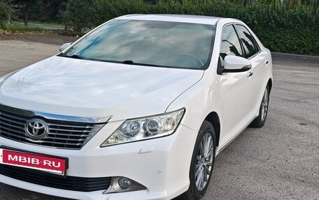 Toyota Camry, 2013 год, 1 650 000 рублей, 4 фотография