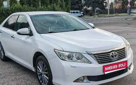 Toyota Camry, 2013 год, 1 650 000 рублей, 5 фотография