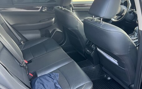 Subaru Legacy VII, 2018 год, 2 200 000 рублей, 6 фотография