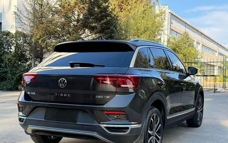Volkswagen T-Roc I, 2022 год, 1 550 333 рублей, 6 фотография