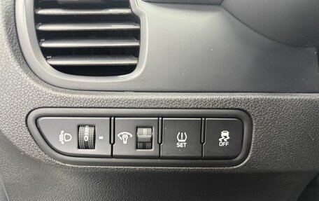 KIA Rio IV, 2017 год, 1 050 000 рублей, 18 фотография