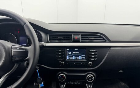 KIA Rio IV, 2017 год, 1 050 000 рублей, 13 фотография