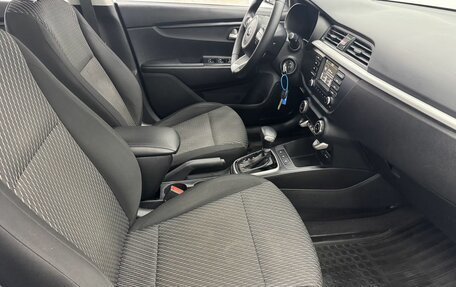 KIA Rio IV, 2017 год, 1 050 000 рублей, 15 фотография