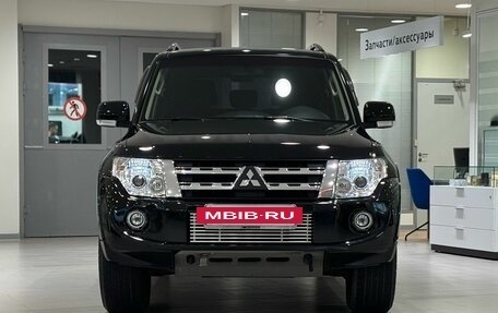 Mitsubishi Pajero IV рестайлинг 2, 2013 год, 2 300 000 рублей, 2 фотография