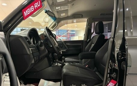 Mitsubishi Pajero IV рестайлинг 2, 2013 год, 2 300 000 рублей, 11 фотография