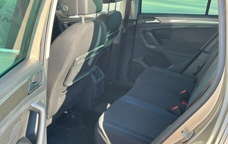 Volkswagen Tiguan II, 2019 год, 2 790 000 рублей, 19 фотография