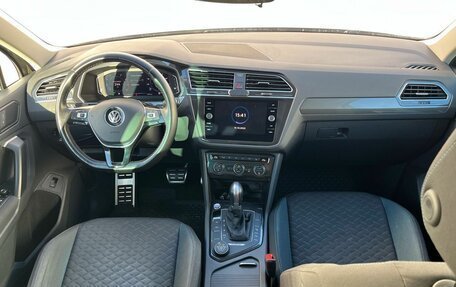 Volkswagen Tiguan II, 2019 год, 2 790 000 рублей, 18 фотография