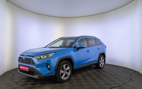 Toyota RAV4, 2019 год, 2 255 000 рублей, 1 фотография