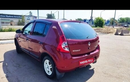 Renault Sandero I, 2013 год, 499 000 рублей, 1 фотография