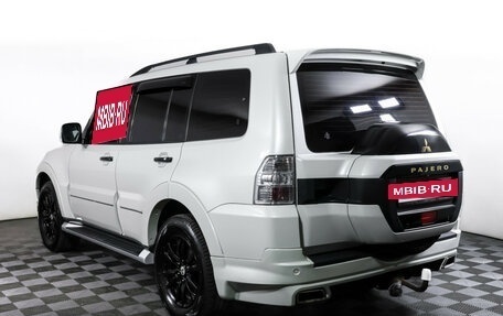 Mitsubishi Pajero IV рестайлинг 2, 2020 год, 3 790 000 рублей, 7 фотография