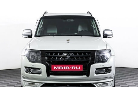 Mitsubishi Pajero IV рестайлинг 2, 2020 год, 3 790 000 рублей, 2 фотография