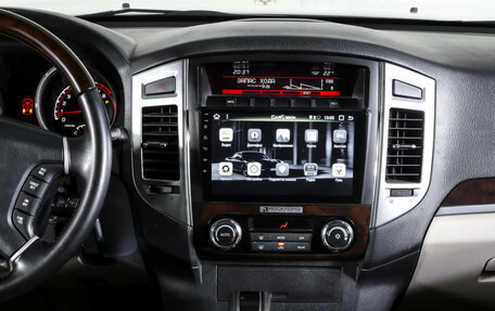 Mitsubishi Pajero IV рестайлинг 2, 2020 год, 3 790 000 рублей, 15 фотография