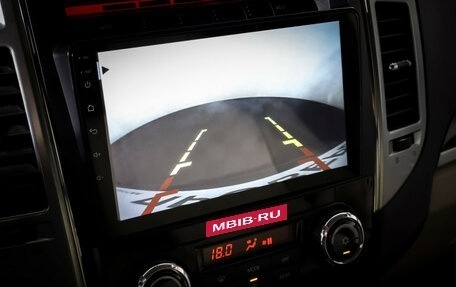 Mitsubishi Pajero IV рестайлинг 2, 2020 год, 3 790 000 рублей, 21 фотография