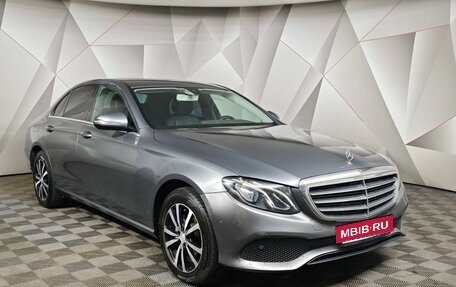 Mercedes-Benz E-Класс, 2018 год, 1 735 000 рублей, 3 фотография