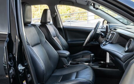 Toyota RAV4, 2019 год, 2 450 000 рублей, 8 фотография