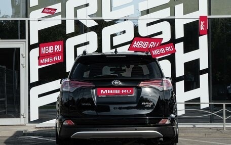 Toyota RAV4, 2019 год, 2 450 000 рублей, 4 фотография